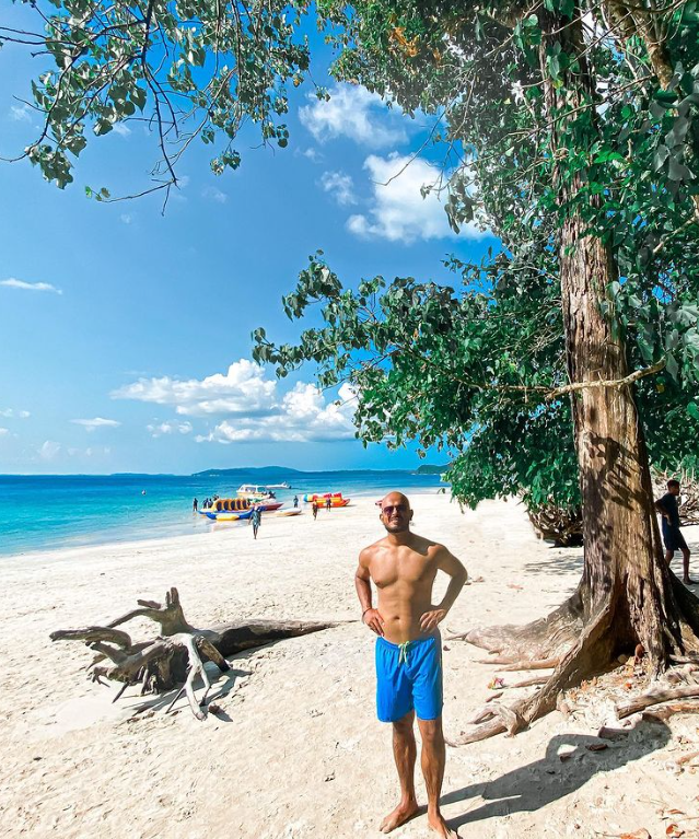 <span>Day 4:</span> Kalapathar Beach Visit. Later Havelock To Port Blair in Cruise and Port Blair Hotel Drop